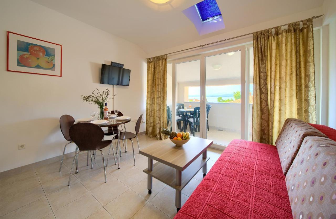 Apartments Ivica Krk Island سيلو المظهر الخارجي الصورة