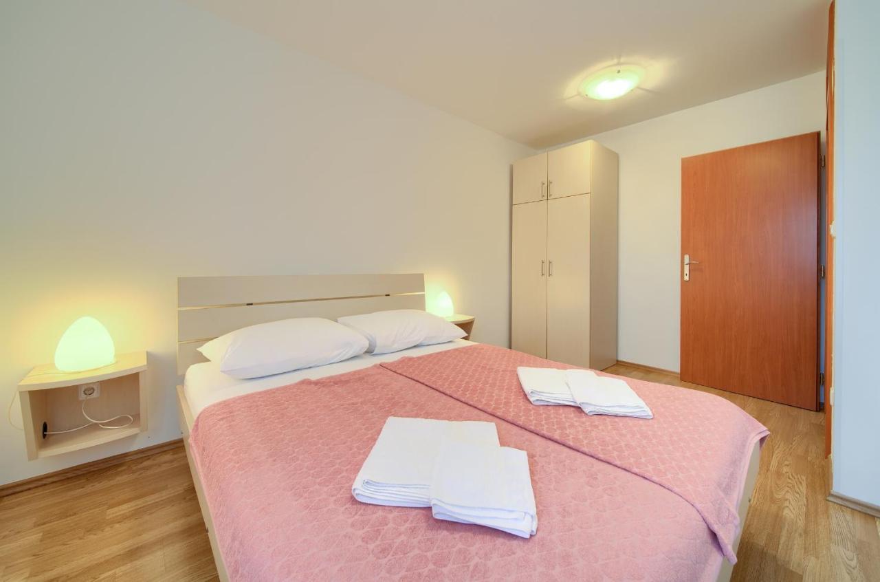Apartments Ivica Krk Island سيلو المظهر الخارجي الصورة